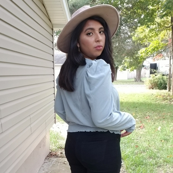 LE SAGE GREEN PUFF SLEEVE PLEATED TOP - Picture 9 of 16